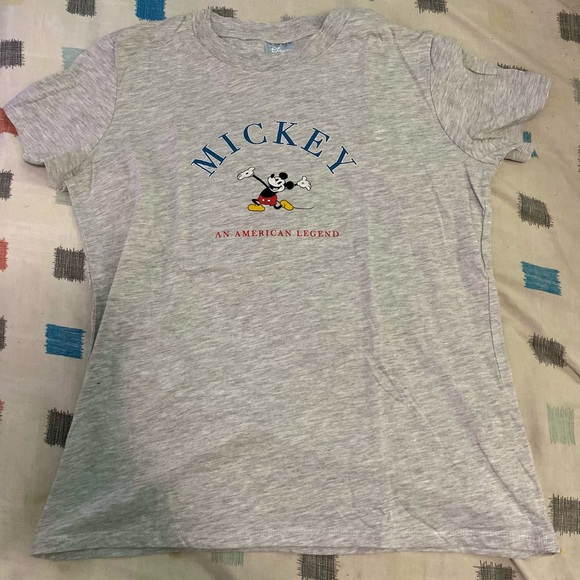 Disney Mickey Mouse t shirt - Picture 1 of 3
